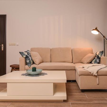 The Grunge Spot - Charming New 1-Bedroom By Flat Mаnager Sofia Bagian luar foto