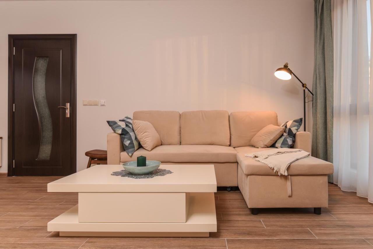 The Grunge Spot - Charming New 1-Bedroom By Flat Mаnager Sofia Bagian luar foto