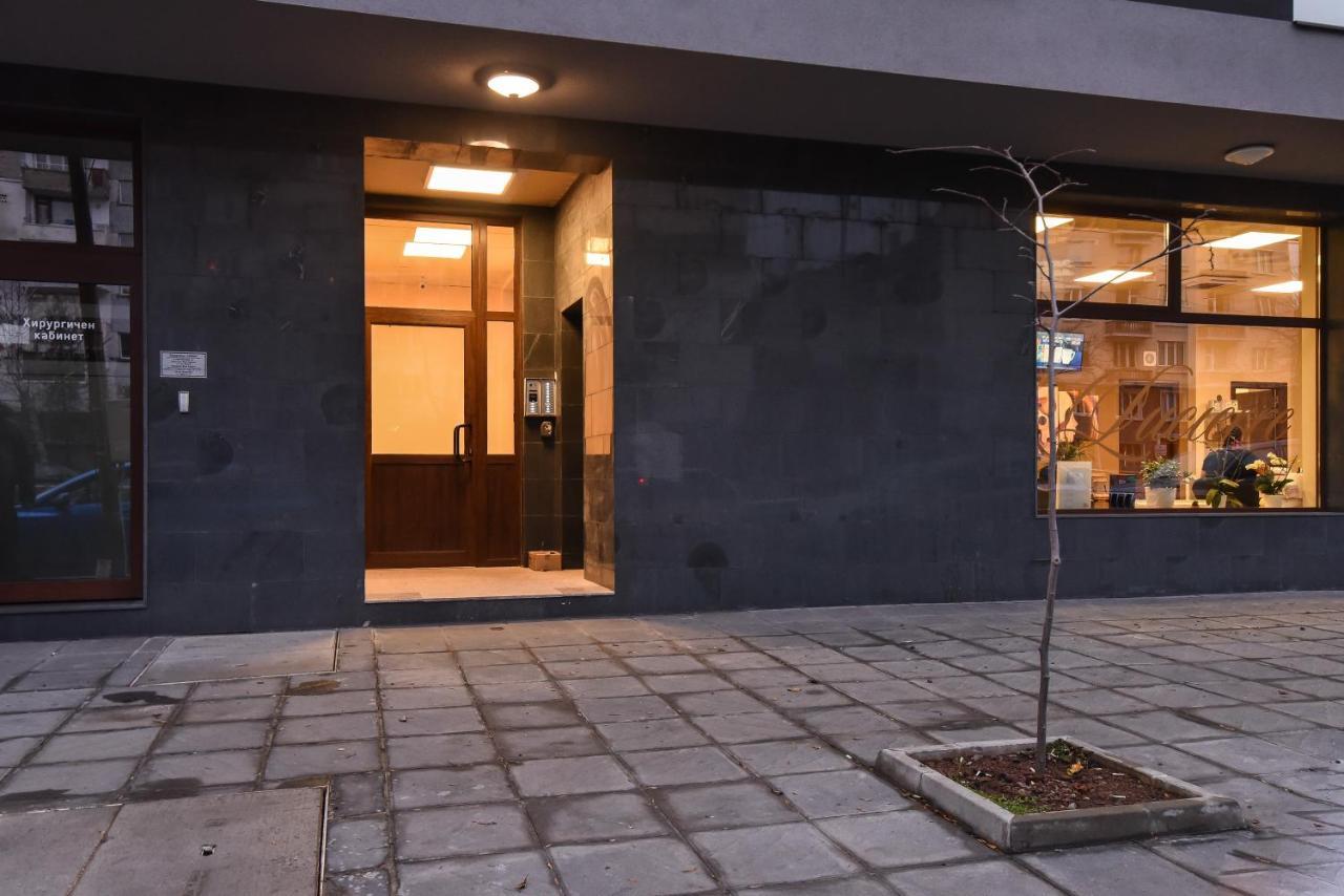 The Grunge Spot - Charming New 1-Bedroom By Flat Mаnager Sofia Bagian luar foto